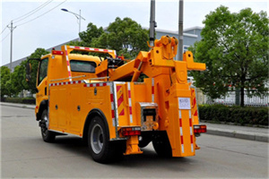 巴青高速路拖车费